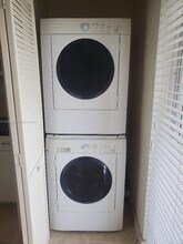 16645 Hemingway Dr in Weston, FL - Building Photo - Building Photo