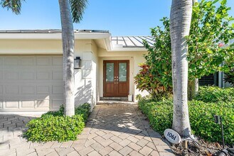 1061 NW 3rd St in Boca Raton, FL - Building Photo - Building Photo