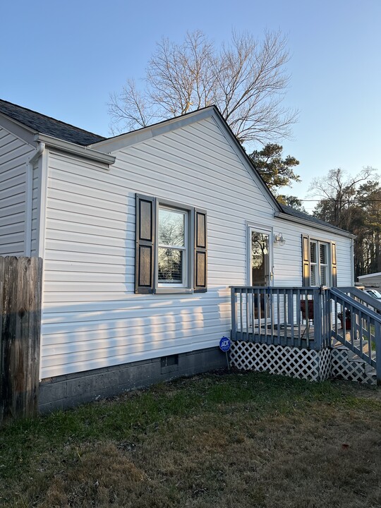 713 Madison Rd in Williamsburg, VA - Building Photo