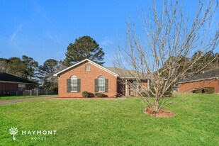 2025 Bassford Dr in Hephzibah, GA - Building Photo