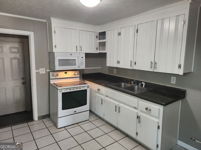 109 Larkspur Ln in Rome, GA - Building Photo - Building Photo