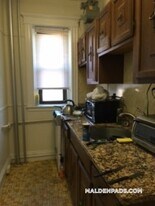 17-19-19 Washington St S, Unit 203 in Malden, MA - Building Photo