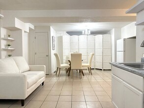 5552 Fremont St in Oakland, CA - Building Photo - Building Photo
