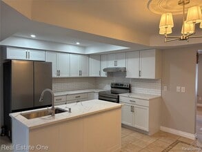 53314 Starlite Dr in Shelby Township, MI - Building Photo - Building Photo