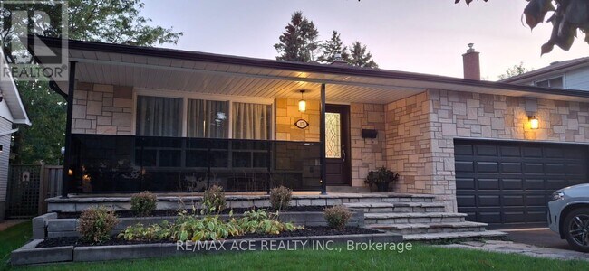 17 Janellan Terrace in Toronto, ON - Building Photo - Building Photo