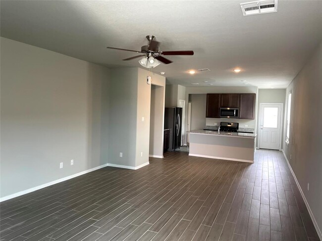 25556 Northpark Palm Dr in Porter, TX - Building Photo - Building Photo