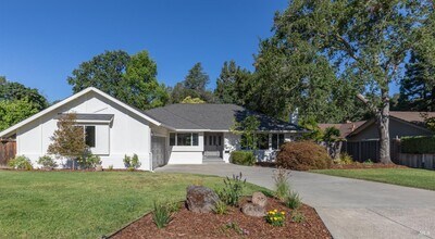 213 Kaanapali Dr in Napa, CA - Building Photo - Building Photo