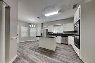 719 Fernglade Dr in Richmond, TX - Building Photo - Building Photo