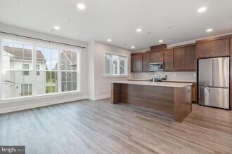 10 Seover Wy in Carlisle, PA - Building Photo - Building Photo