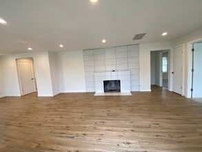 10448 2nd Ave SW in Seattle, WA - Building Photo - Building Photo