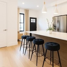 206 Fulton Ave, Unit 1 in Jersey City, NJ - Building Photo - Building Photo
