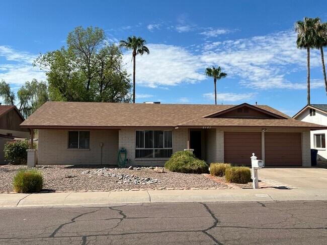 property at 2107 E Yale Dr