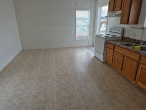 4026 Spring Place Rd SE in Cleveland, TN - Building Photo - Building Photo