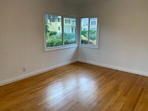 3172 Rowena Ave, Unit 1 in Los Angeles, CA - Building Photo - Building Photo