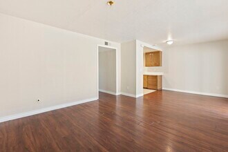 1063 Las Rosas Ct in Chula Vista, CA - Building Photo - Building Photo
