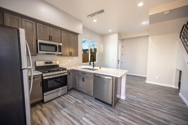 property at 4121 36th St