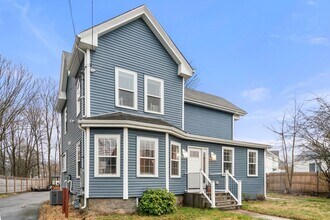 265 Main St in Franklin, MA - Building Photo - Building Photo