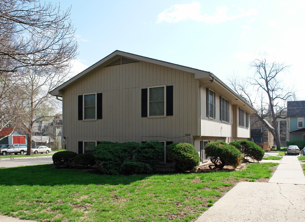 1002-1006 Tennesseee St in Lawrence, KS - Building Photo