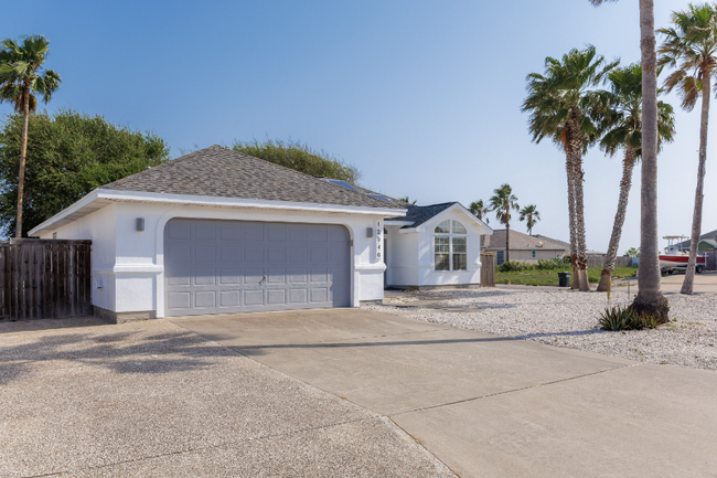 13946 Laffite Dr in Corpus Christi, TX - Building Photo - Building Photo