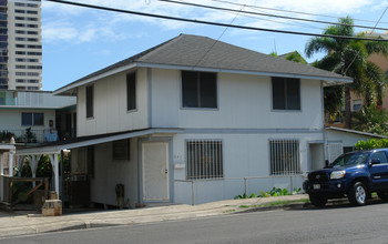 837 Wiliwili St in Honolulu, HI - Building Photo - Building Photo