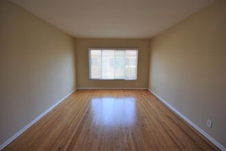 823-25 S Orange Grove Avenue in Los Angeles, CA - Building Photo - Building Photo