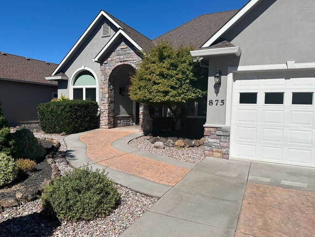 property at 875 St Andrews Way