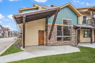 923 S Lone Willow Ave in Eagle, ID - Building Photo