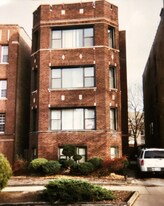 8009 S Phillips Ave in Chicago, IL - Building Photo