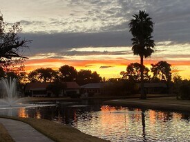 574 Leisure World in Mesa, AZ - Building Photo