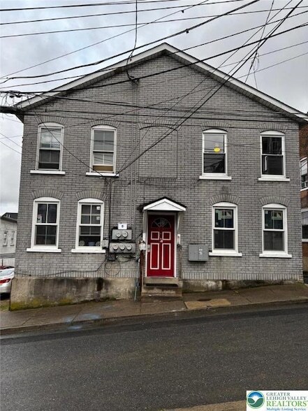 property at 412 Oak St