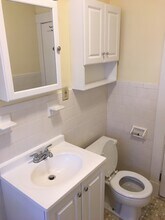 64 Endicott St, Unit 2nd FL Rt in Quincy, MA - Building Photo - Building Photo