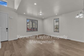 955 N 800 E in Layton, UT - Building Photo - Building Photo