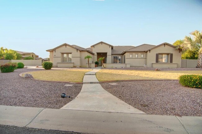 14596 W Christy Dr in Surprise, AZ - Building Photo - Building Photo