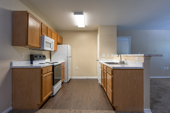 Park at Walkers Landing in Magnolia, TX - Building Photo - Interior Photo