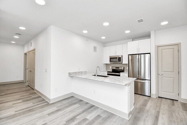 2020 Grandway Dr in Katy, TX - Building Photo - Building Photo