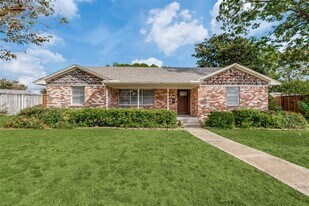 10529 Yorkford Dr in Dallas, TX - Building Photo