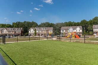 Brookestone in Waldorf, MD - Foto de edificio - Building Photo