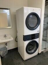 8940 N Ramsey Rd, Unit Studio Apartment in Hayden, ID - Building Photo - Building Photo