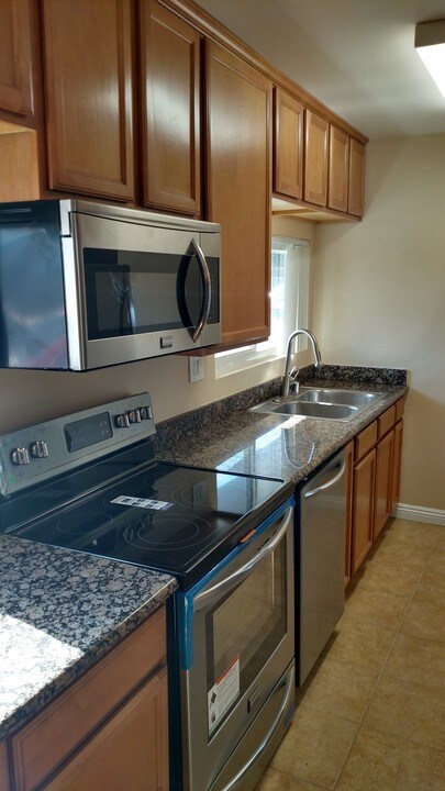 6333 Mt Ada Rd in San Diego, CA - Building Photo