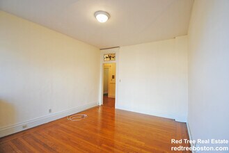 19 Queensberry St, Unit 22 in Boston, MA - Foto de edificio - Building Photo