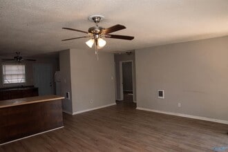 3225 Clopton St SW in Huntsville, AL - Building Photo - Building Photo
