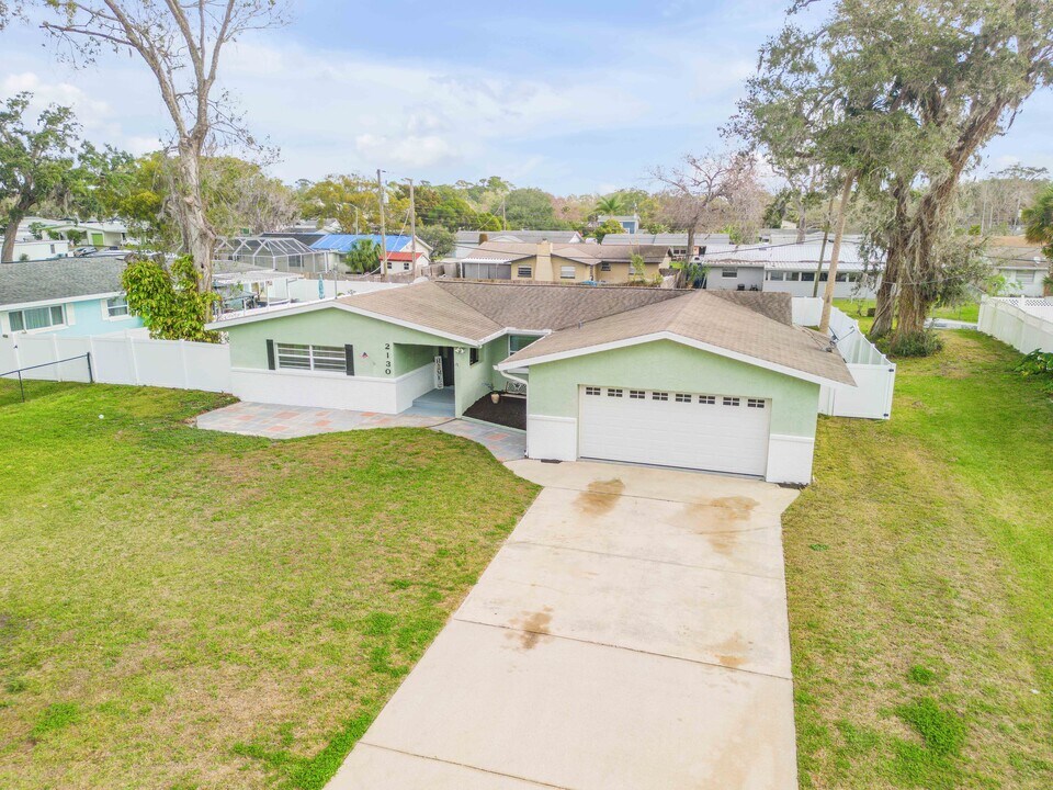 2130 Pope Ave in South Daytona, FL - Building Photo
