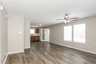 9117 Cherry Grove Ct in Indianapolis, IN - Building Photo - Building Photo