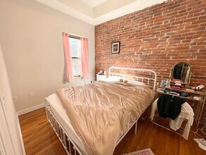 71 Gainsborough St, Unit 301 in Boston, MA - Foto de edificio - Building Photo