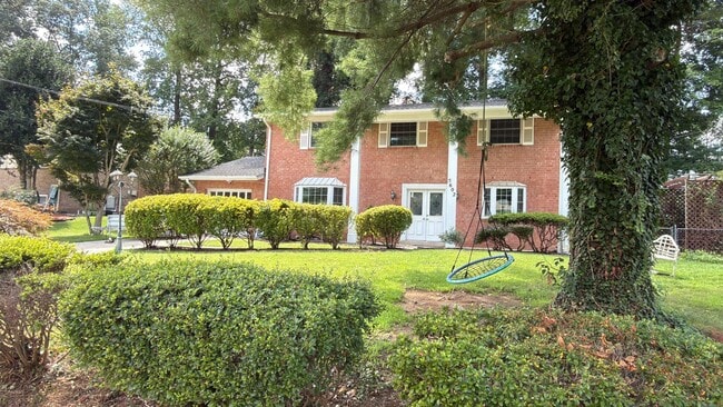 property at 5602 Kings Park Dr
