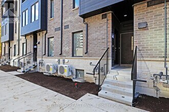 10 Calamint Ln. in Toronto, ON - Building Photo - Building Photo