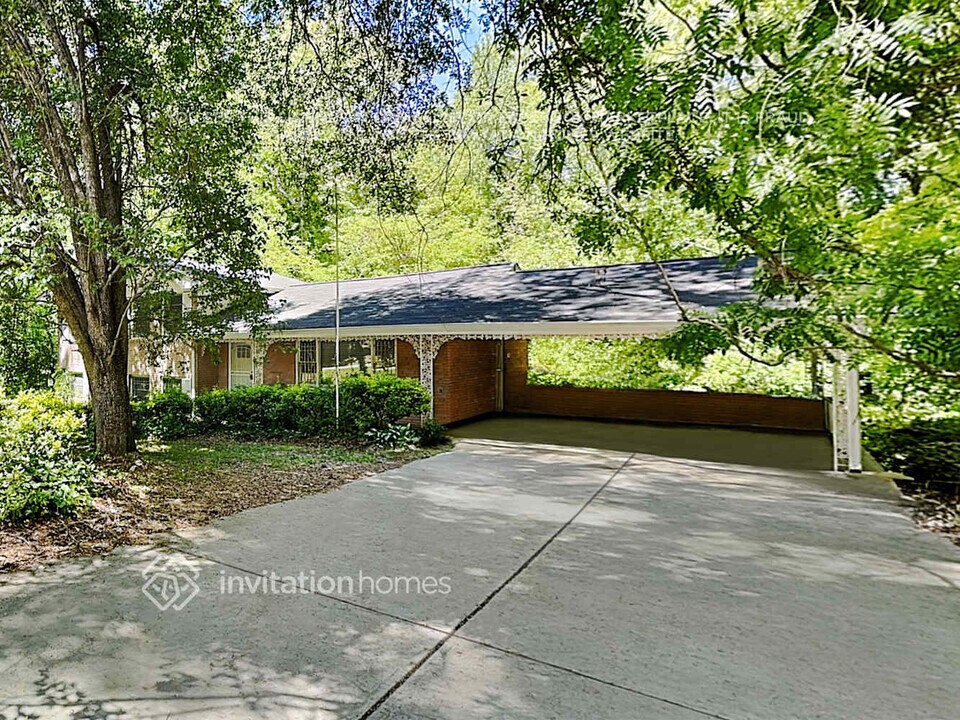 2819 Collier Dr NW in Atlanta, GA - Building Photo