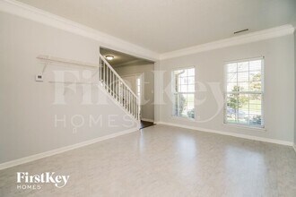 17713 Oak Edge Cir in Noblesville, IN - Building Photo - Building Photo
