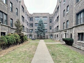 1321.5 W Estes Ave, Unit 43 in Chicago, IL - Building Photo