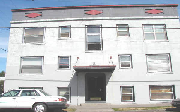 4305 SE Belmont St in Portland, OR - Building Photo - Building Photo